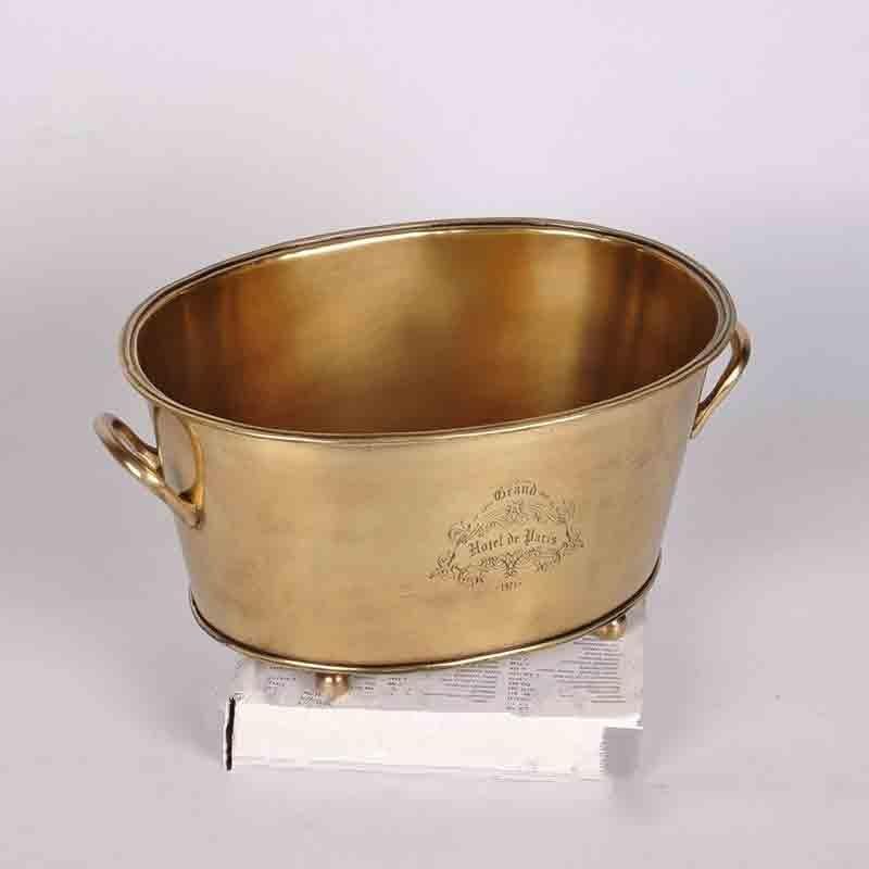 レザーアニマル 安藤洋子著